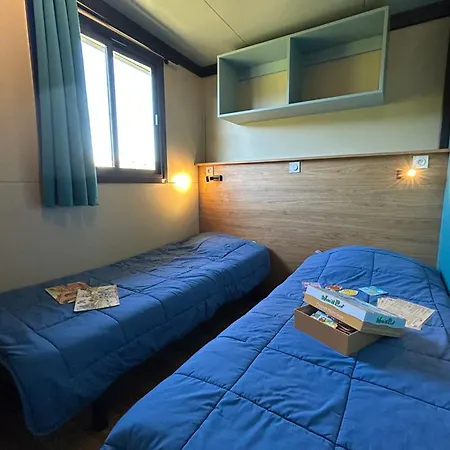 Chalet, Animaux Admis - 6 Pers. - Api-1-52-2454 *